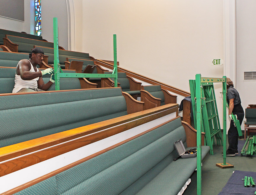 Church scaffolding for sloping floors