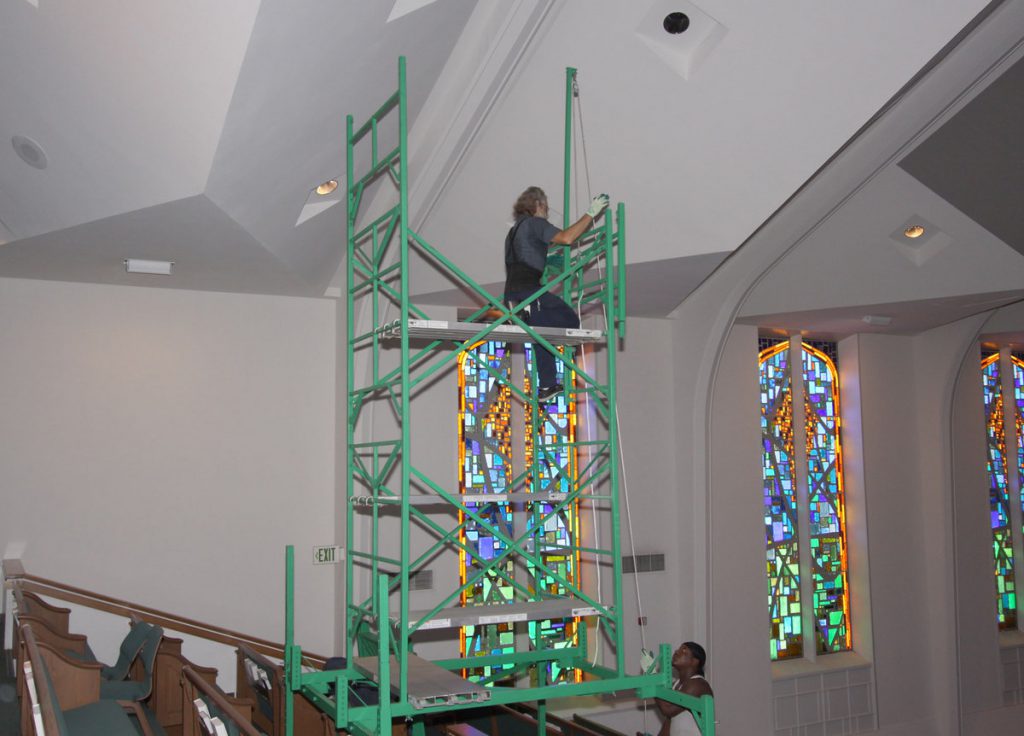 Scaffolding for sloping floors in churches